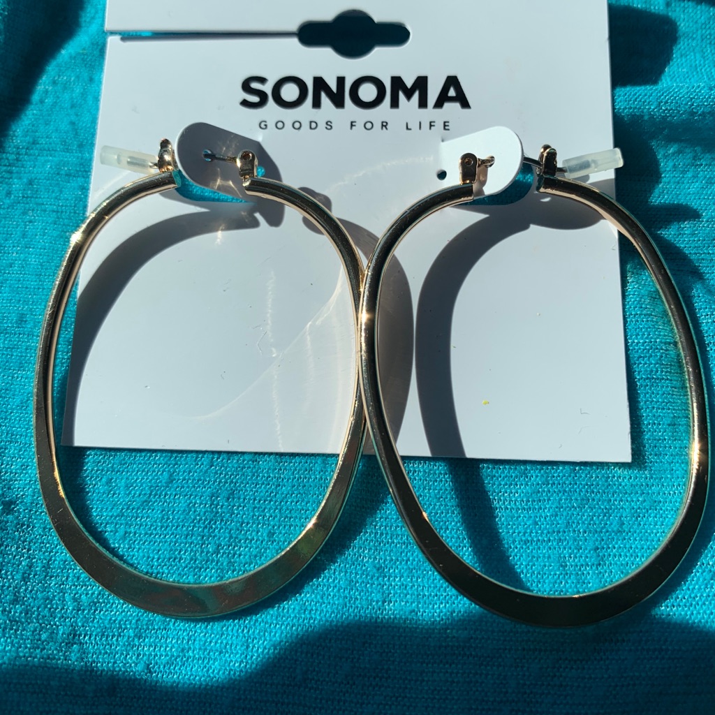 Sonoma Beautiful Gold Colored Hoops. New With Tags